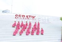 Bhayangkari Polsek Sebatik saat melakukan Sesi Foto di Wilayah Perbatasan Sebatik, Nunukan Kalimantan Utara. Foto: ist