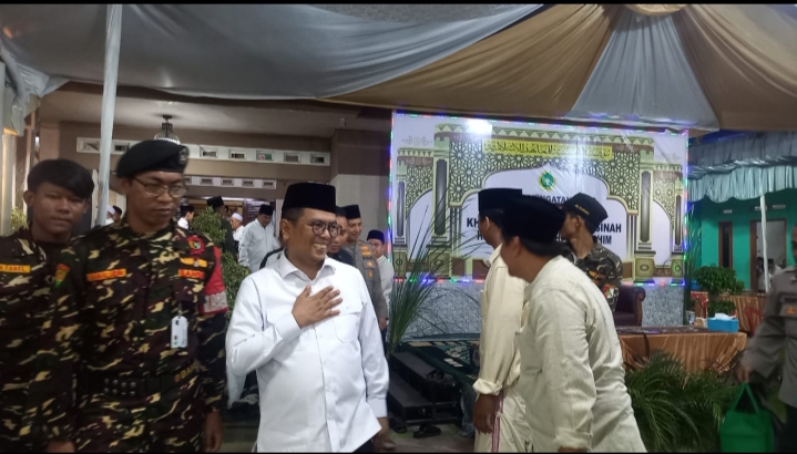 Gubernur Banten Andra Soni menghadiri Haul ke-38 KH. Muhammad Hasan Bin Sinah dan Hj. Hayati Binti KH. Abd. Rohim. Foto: ist
