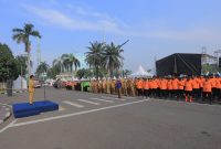 Wali Kota Tangerang Sachrudin saat memimpin Apel gabungan kebersihan Kota Tangerang. Foto: ist