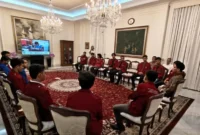 Wakil Presiden Gibran Rakabuming Raka saat menerima dan berdialog langsung dengan 15 perwakilan mahasiswa di Istana Wakil Presiden, Jakarta. Foto: ist